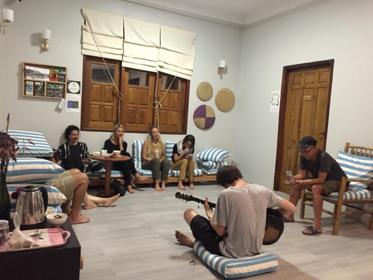 Westay @ Chillax House-נגפאלי מראה חיצוני תמונה
